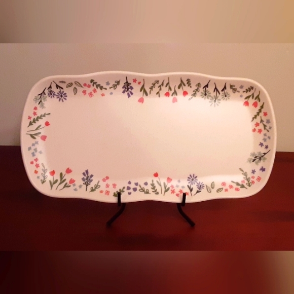 4-Piece NEW Easter Serveware Set - Picture 3 of 6